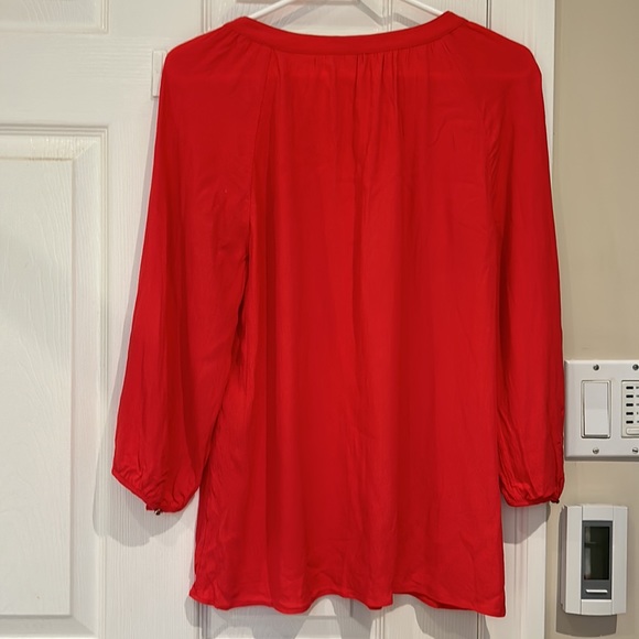 Banana republic medium 3/4 sleeved top - Picture 2 of 5